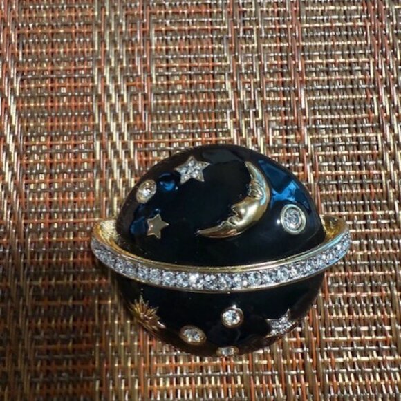Swarovski Swan Signed Black Enamel Crystals Celestial Planet Brooch Stars Moon - Picture 5 of 12